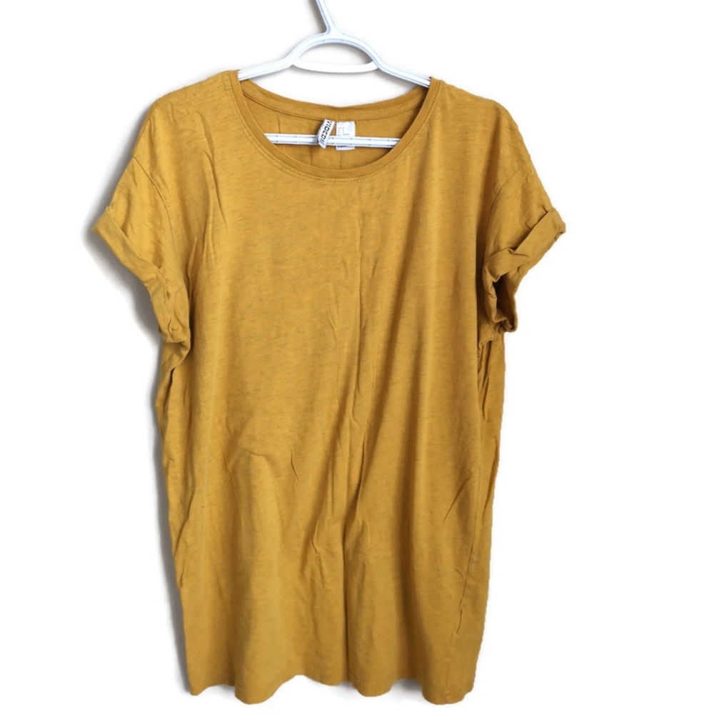 (5 for $25) H&M Divided Basic T-shirt Mustard Color - Size M